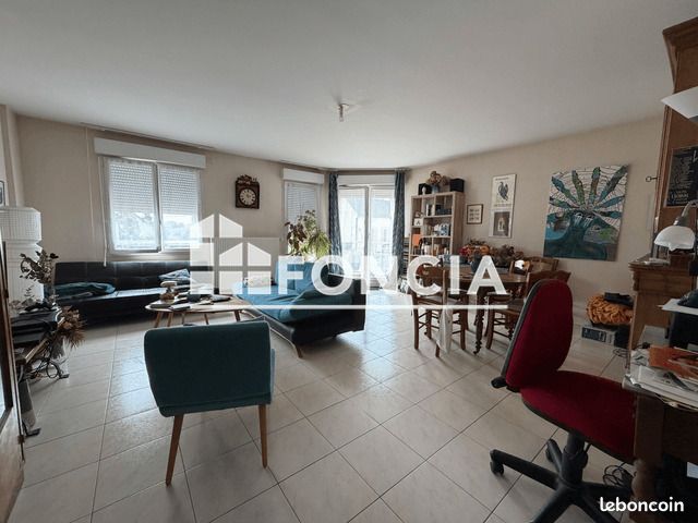 Appartement 4 pièces 95 m² · à Chartres · 95 m² · 900 €/mois