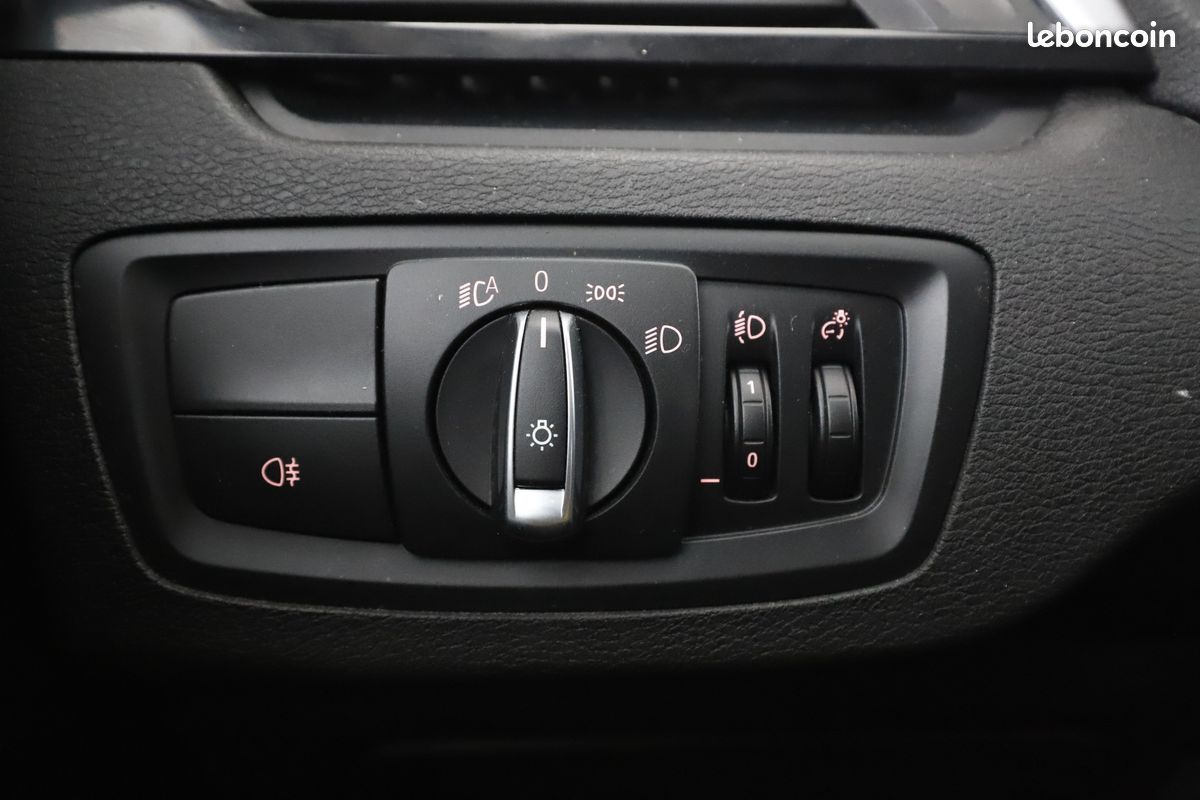 BMW X1 xDrive25e Business Design BVA6 220 ch (image 28)