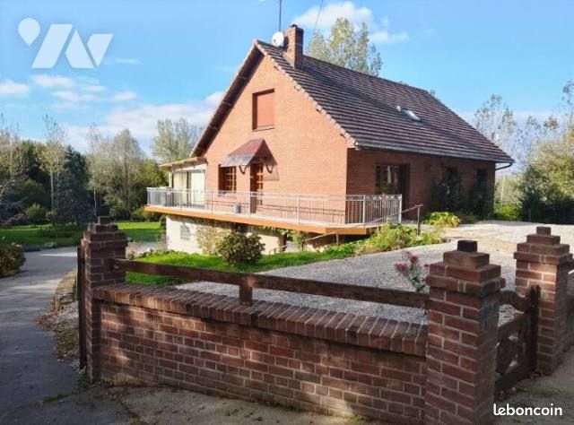 Maison 6 pièces 146 m² · à Menneville · 146 m² · 231 000 €