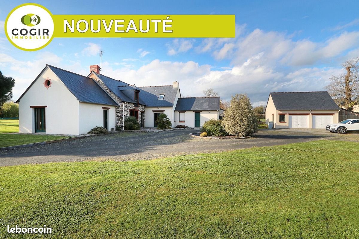 Maison 8 pièces 250 m² · à Bourgbarré · 250 m² · 440 000 €