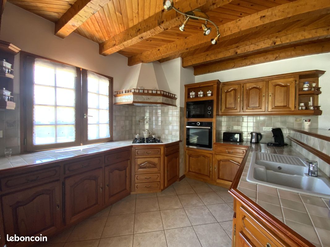Vente | Maison | 7p | 5ch | 170 m² | Hasparren | Expo Sud | Terrasse · Balcon (image 4)