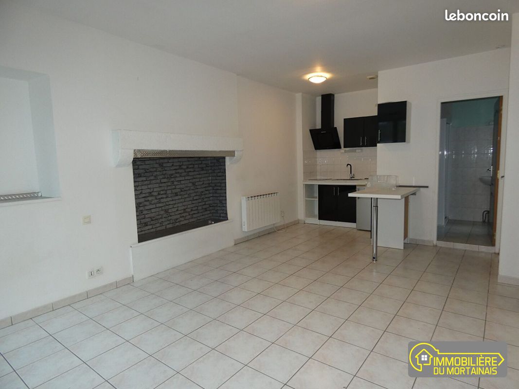 Appartement 1 pièce 30 m² · à Saint-Hilaire-du-Harcouët · 30 m² · 305 €/mois