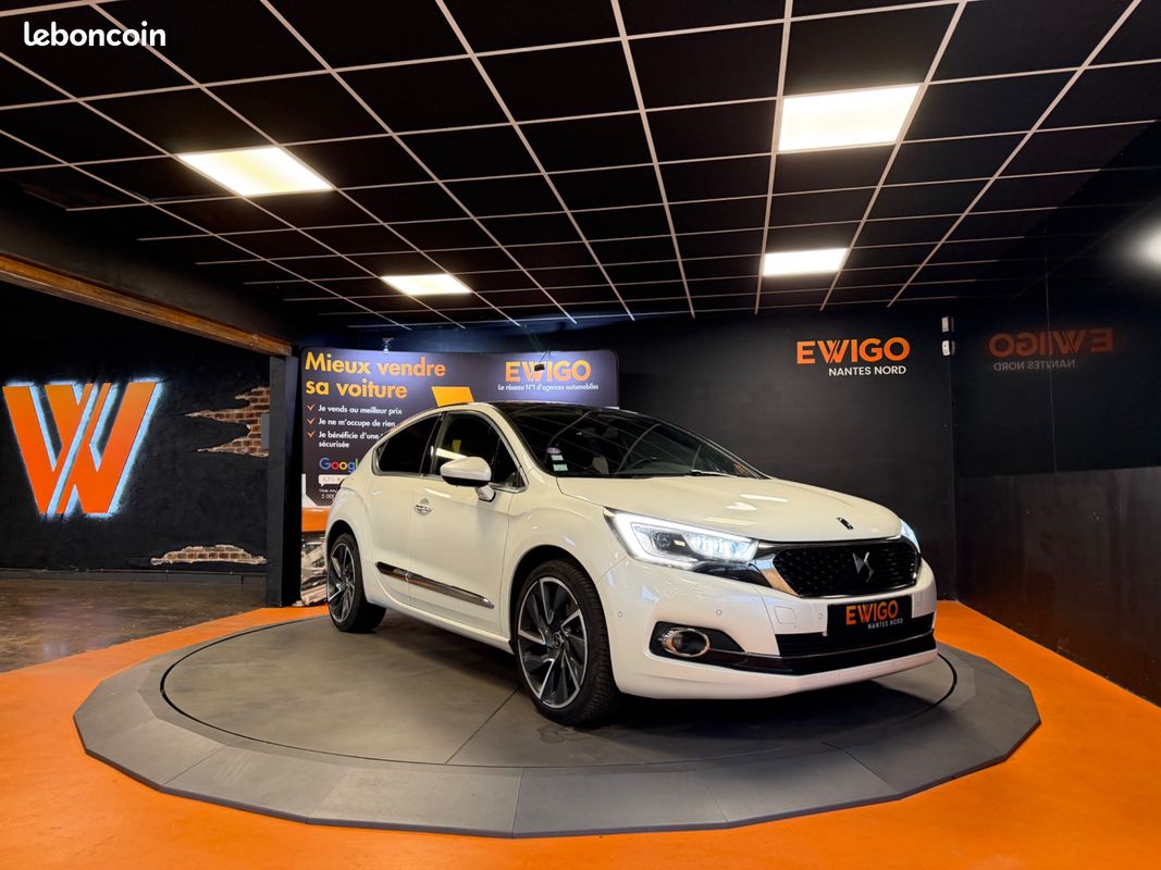 Ds ds 4 1.6 thp 210 sport chic start & stop / caméra de recul (image 1)