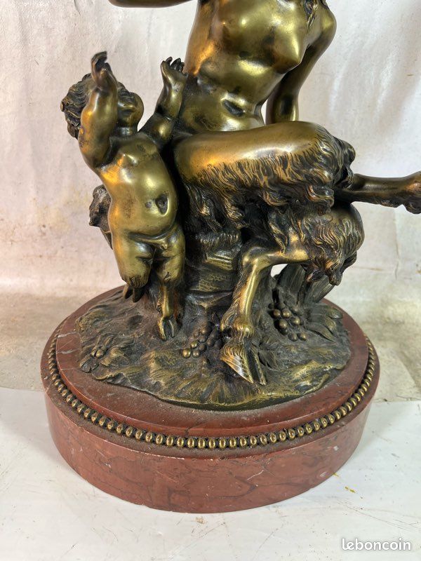 Sculpture en bronze signée Claudion – Bacchante et enfant bronze (image 7)
