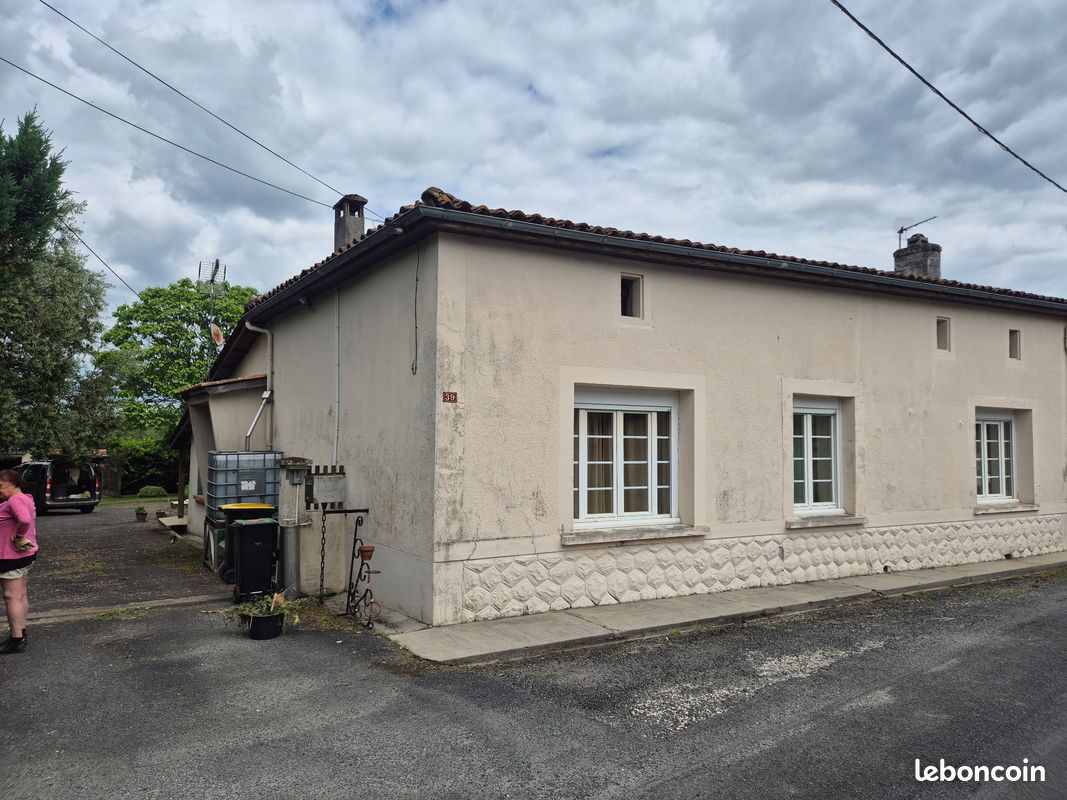 Maison 5 pièces 156 m² · à Touvérac · 156 m² · 139 000 €