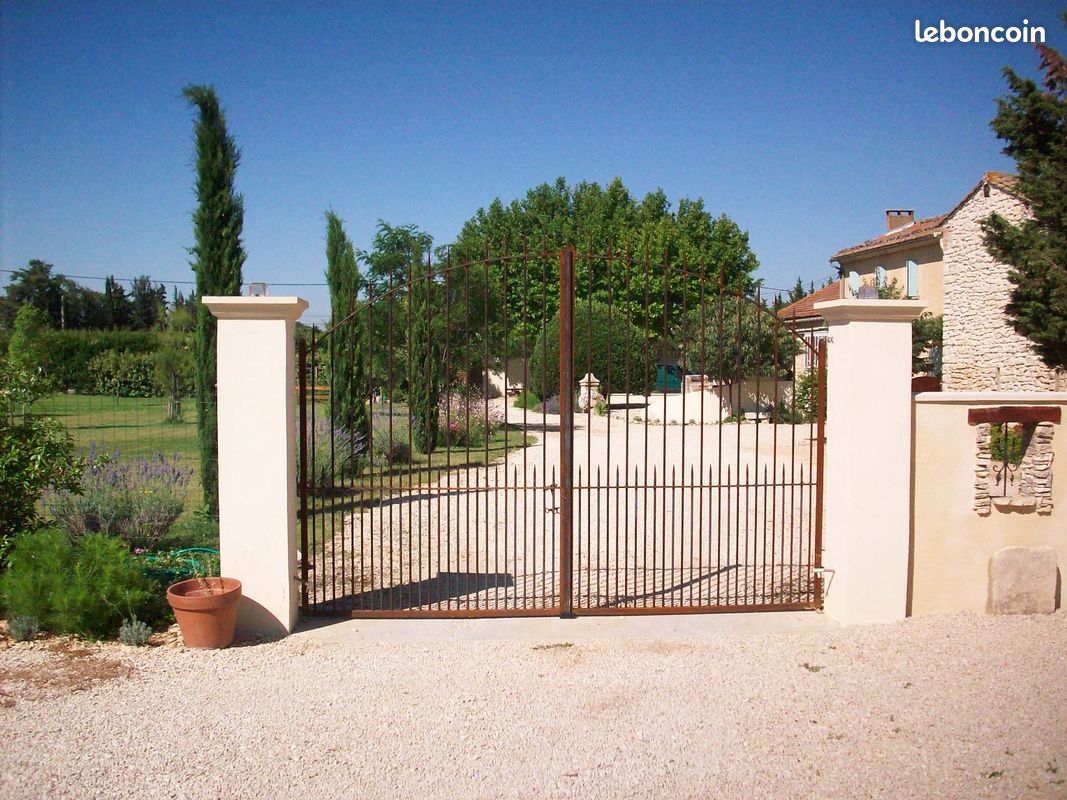 Exceptionnel Mas de caractère à pernes les fontaines (image 1)
