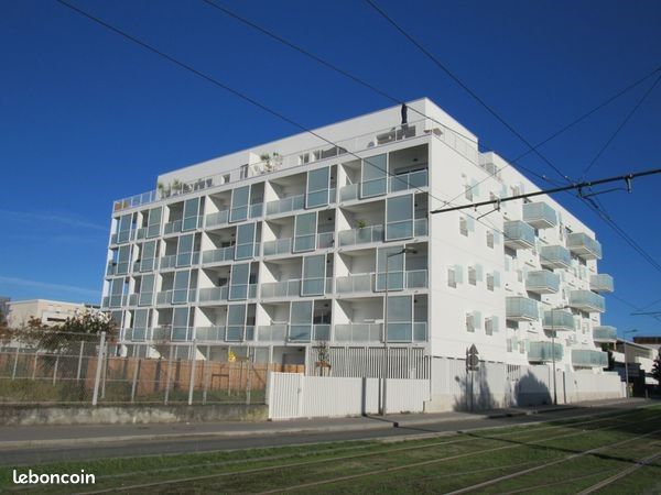 Appartement 3 pièces 61 m² · à Bordeaux · 61 m² · 932 €
