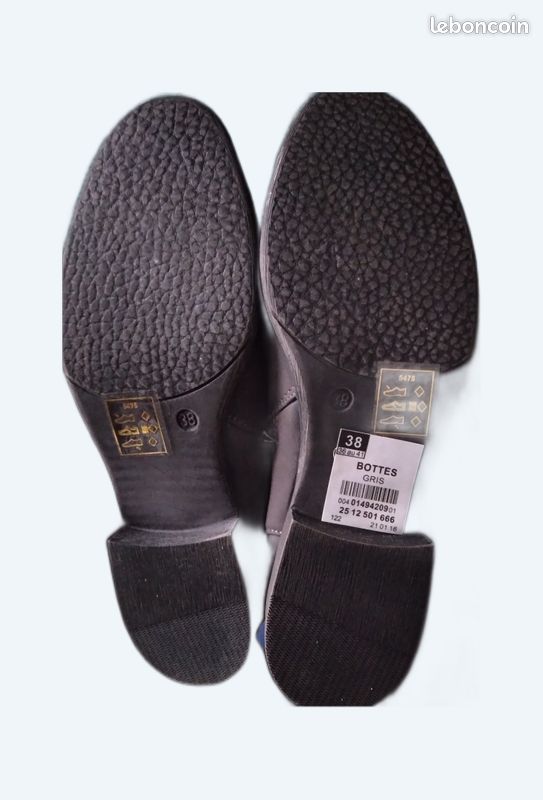 Bottes femmes neuves grises en cuir (image 1)