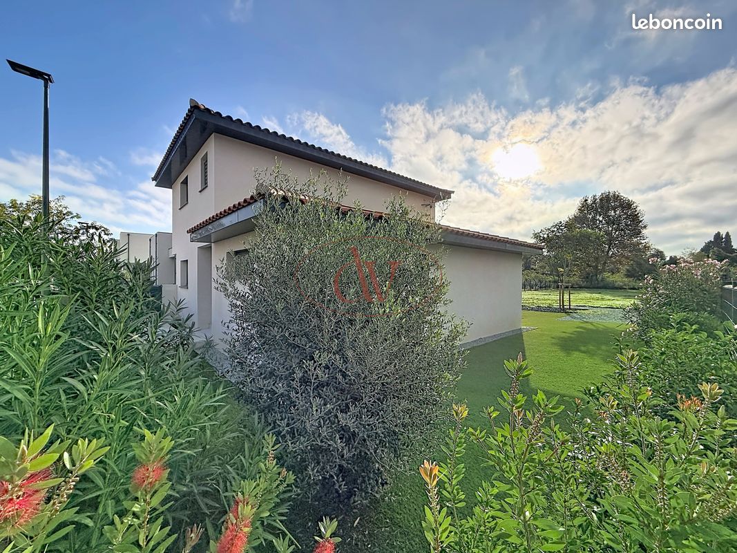 Maison 4 pièces 146 m² · à Saint-Cyprien · 146 m² · 579 000 €
