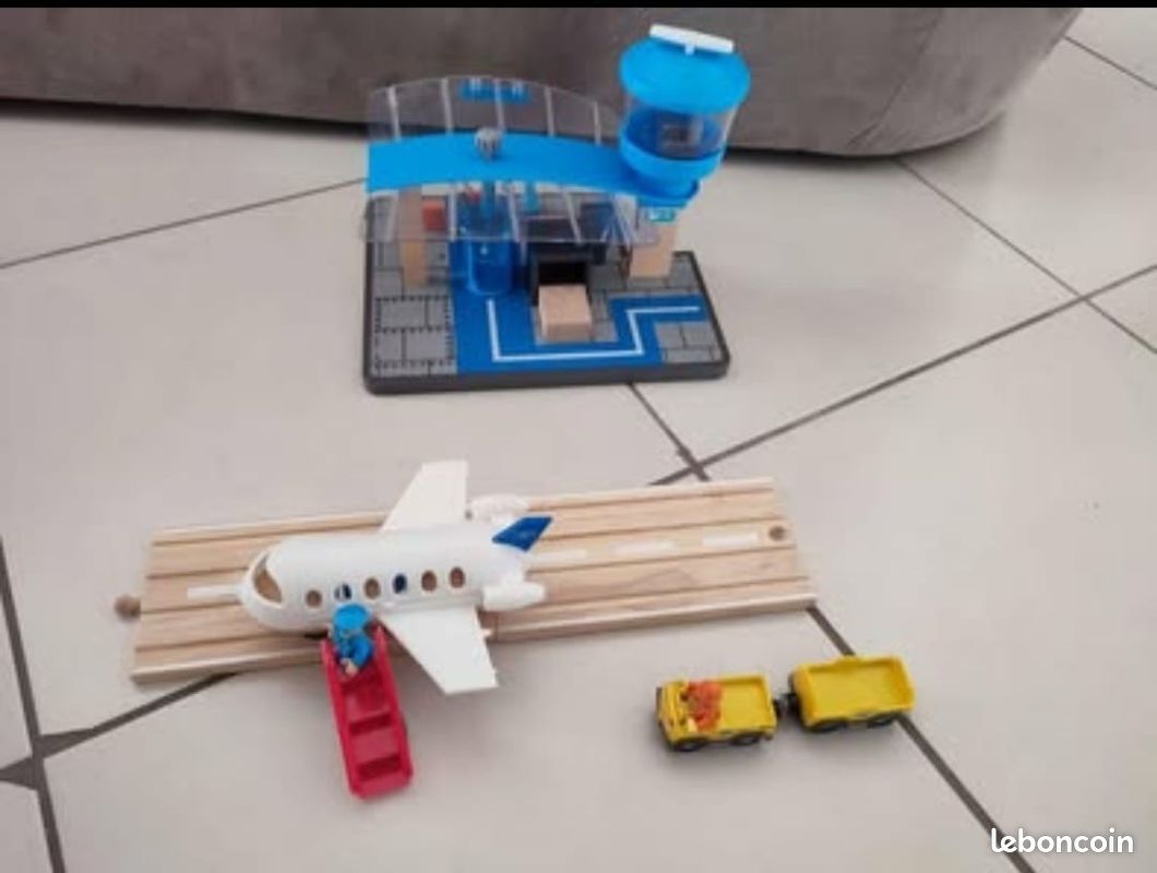 Circuit train en bois (image 3)