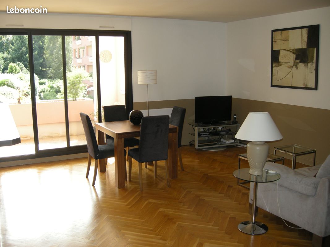 Appartement 3 pièces 76 m² · à Sainte-Foy-lès-Lyon · 76 m² · 1 100 €/mois