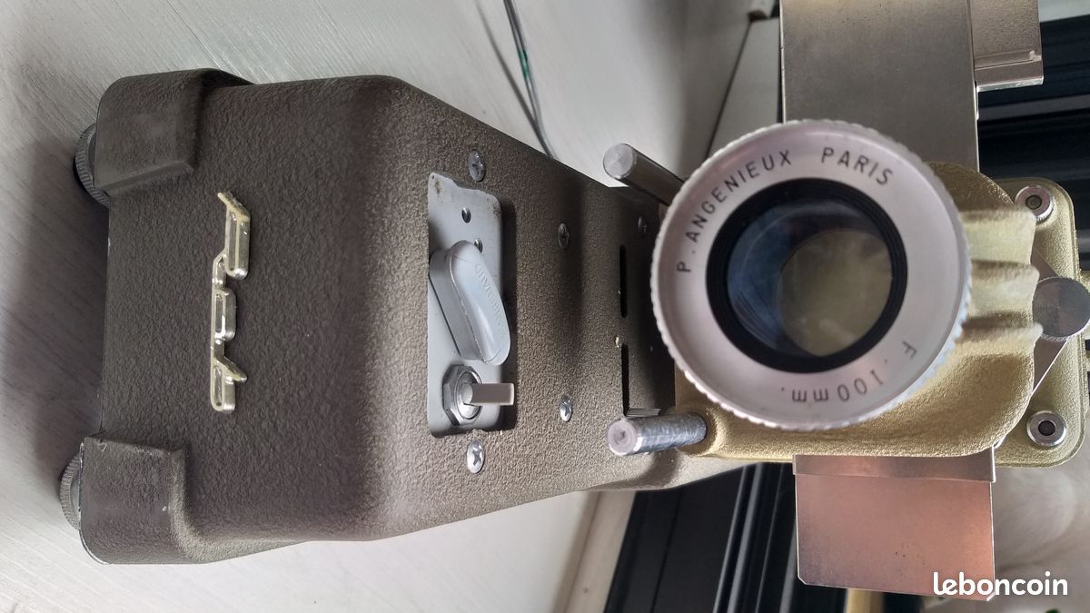 Projecteur de diapositives vintage (image 2)