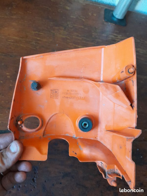 Capot / carter moteur tronçonneuse STIHL MS 441 C (image 4)