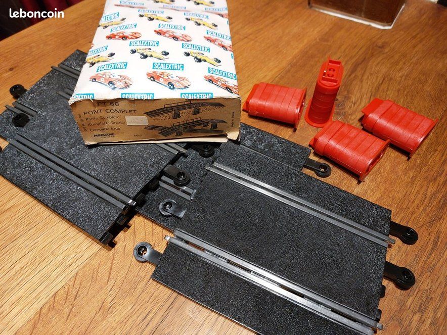 SCALEXTRIC SET WITH A PART SCALEXTRIC EXTENSION PACK, BOXED