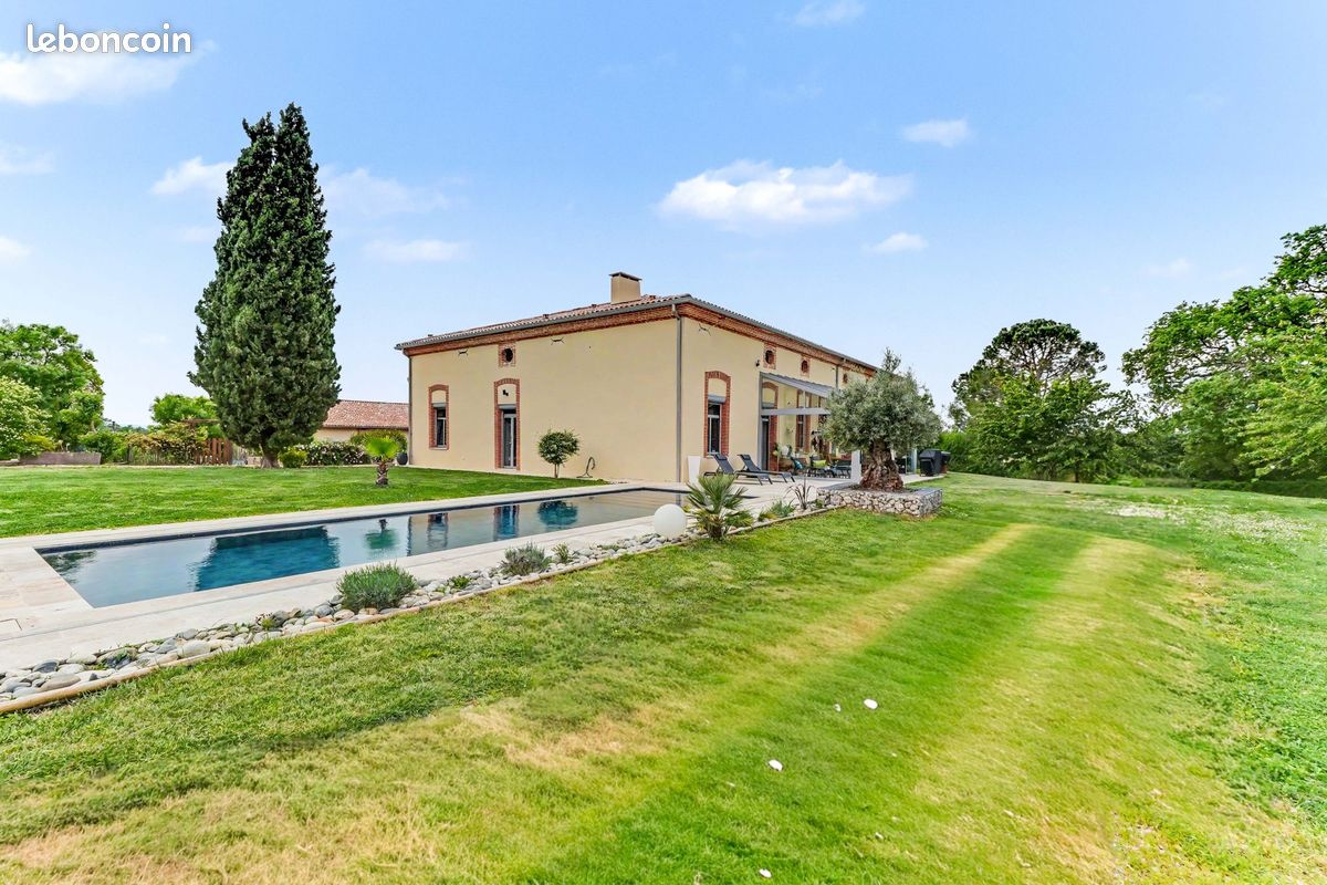 Propriété 8 pièces 334 m² (image 3)