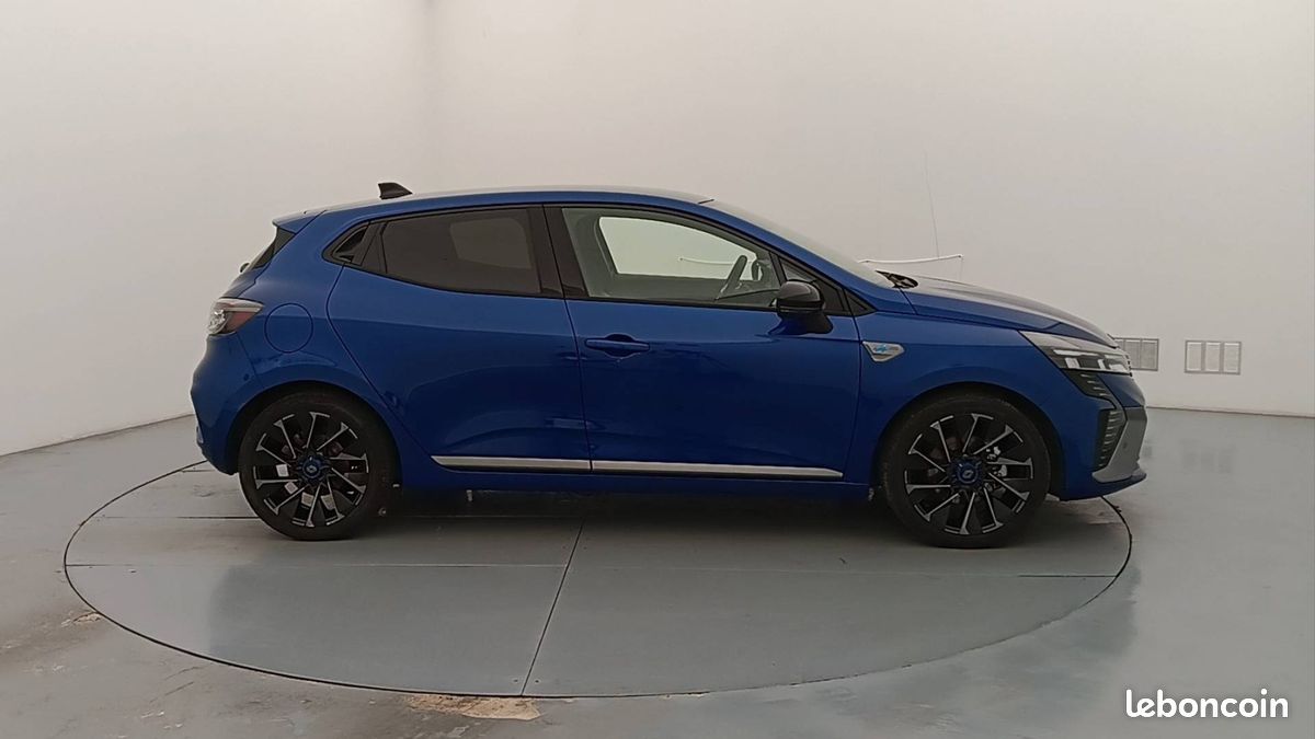 Renault clio e tech full hybrid 145 ch gsr2 esprit alpine (image 5)