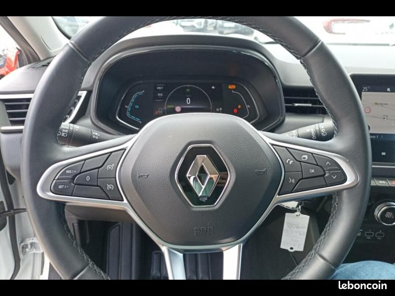 Renault Clio 1.6 E-Tech hybride 140ch Business -21N (image 17)