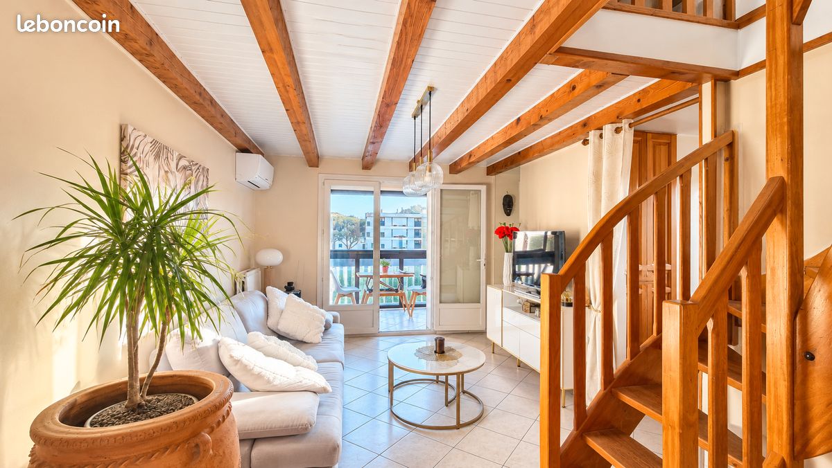 Appartement 2 pièces 71 m² · à Fréjus · 71 m² · 245 000 €