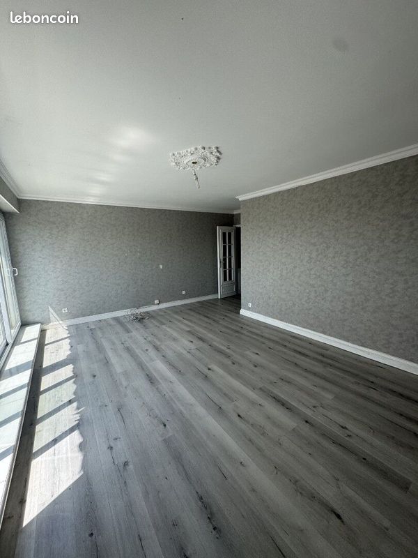 Appartement a louer rillieux-la-pape - 4 pièce(s) - 85 m2 - Surfyn