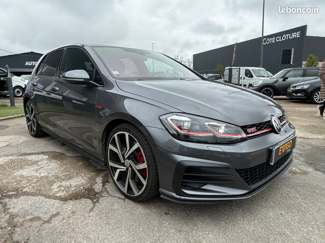 VOLKSWAGEN GOLF GTI 2.0 TSI EVO 245CH PERFORMANCE - CAMERA DE RECUL - REGULATEUR / LIMITEUR - SIEGES CHAUFFANTs (image 8)