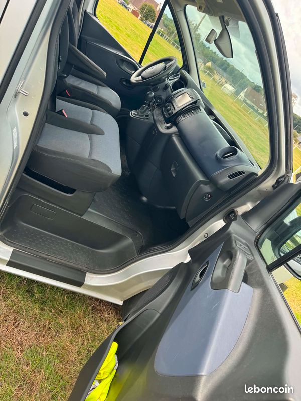 Opel vivaro (image 3)