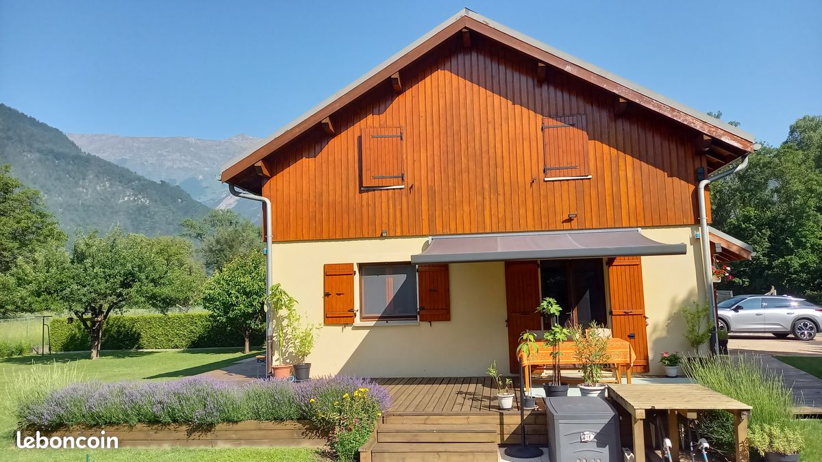 Maison 5 pièces 129 m² · à Le Bourg-d'Oisans · 129 m² · 549 000 €