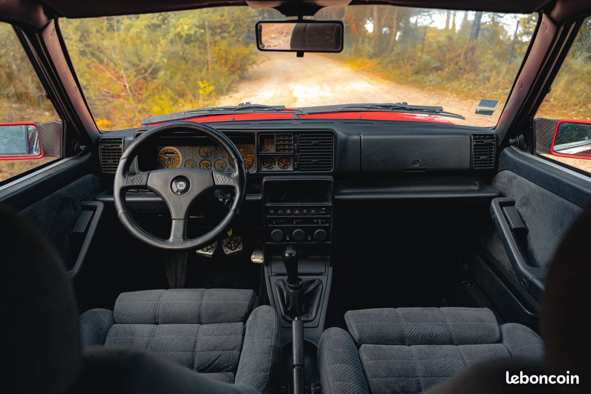 Lancia Delta Evo 1 1992 - Superbe état - Dossier complet - Garantie 6 mois (image 3)