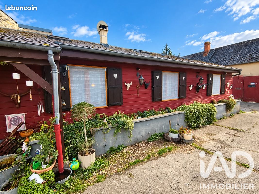 Maison 6 pièces 158 m² · à Outarville · 158 m² · 275 000 €