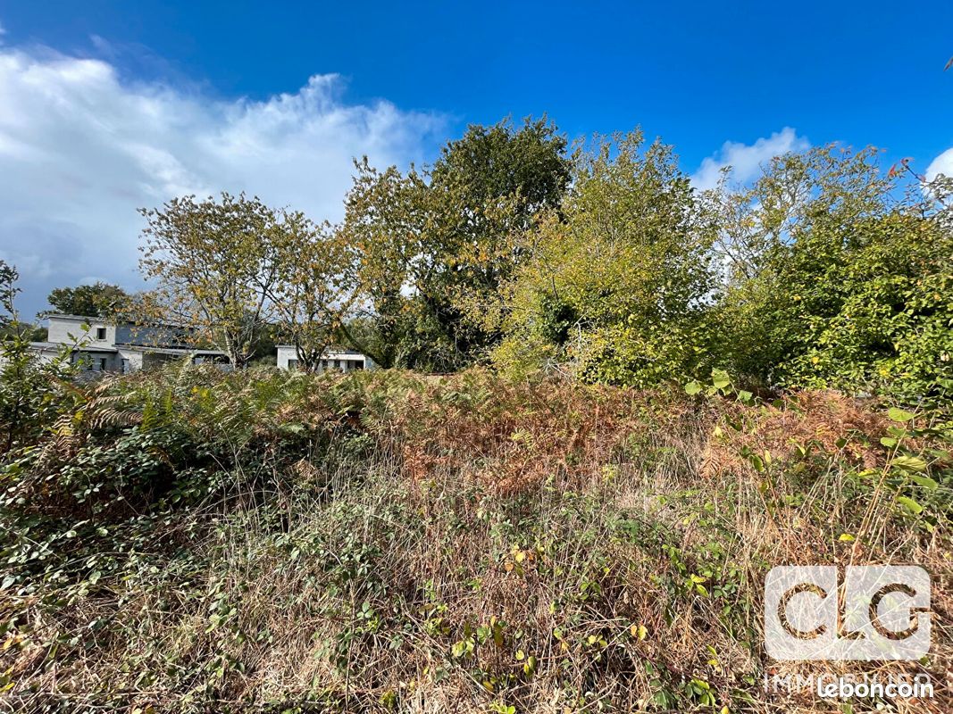 Terrain 622 m² · à Combrit · 622 m² · 65 000 €