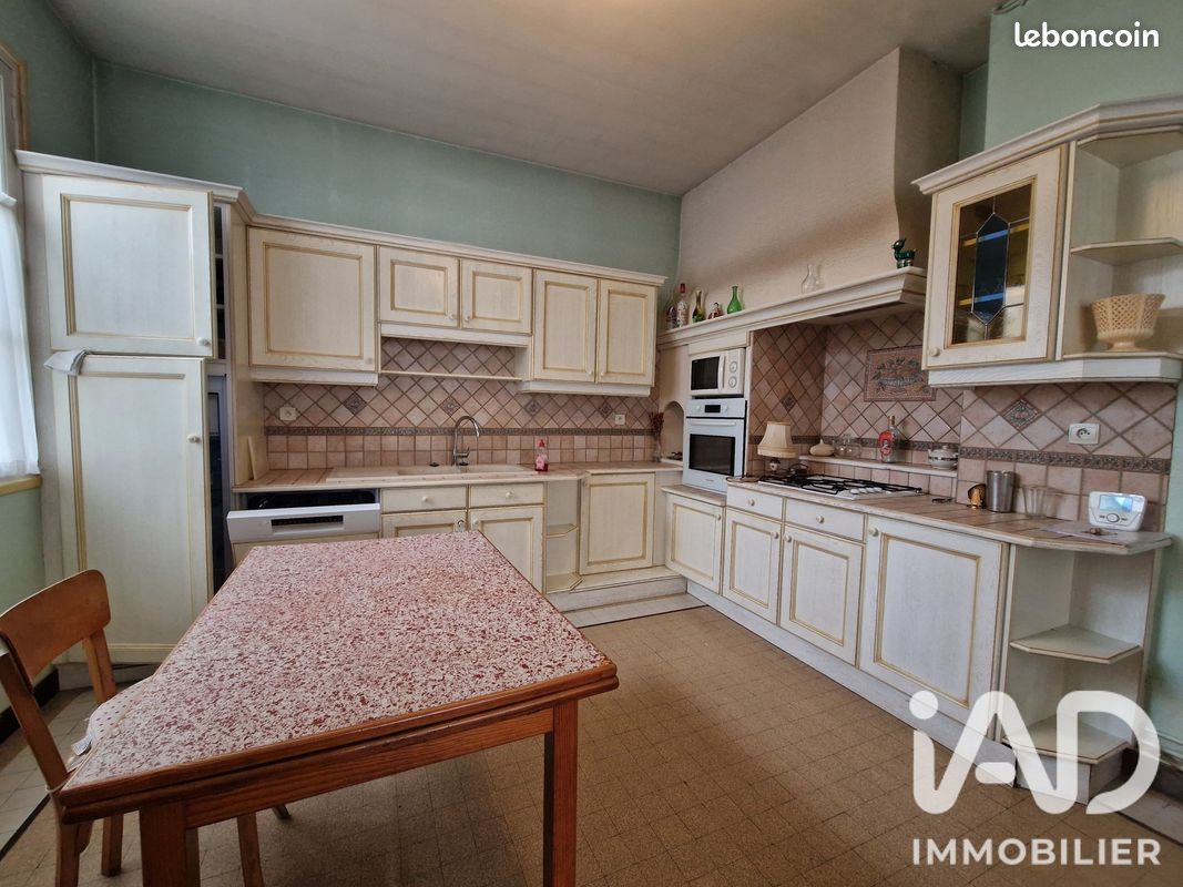 Maison 6 pièces 146 m² · à Saujon · 146 m² · 179 000 €