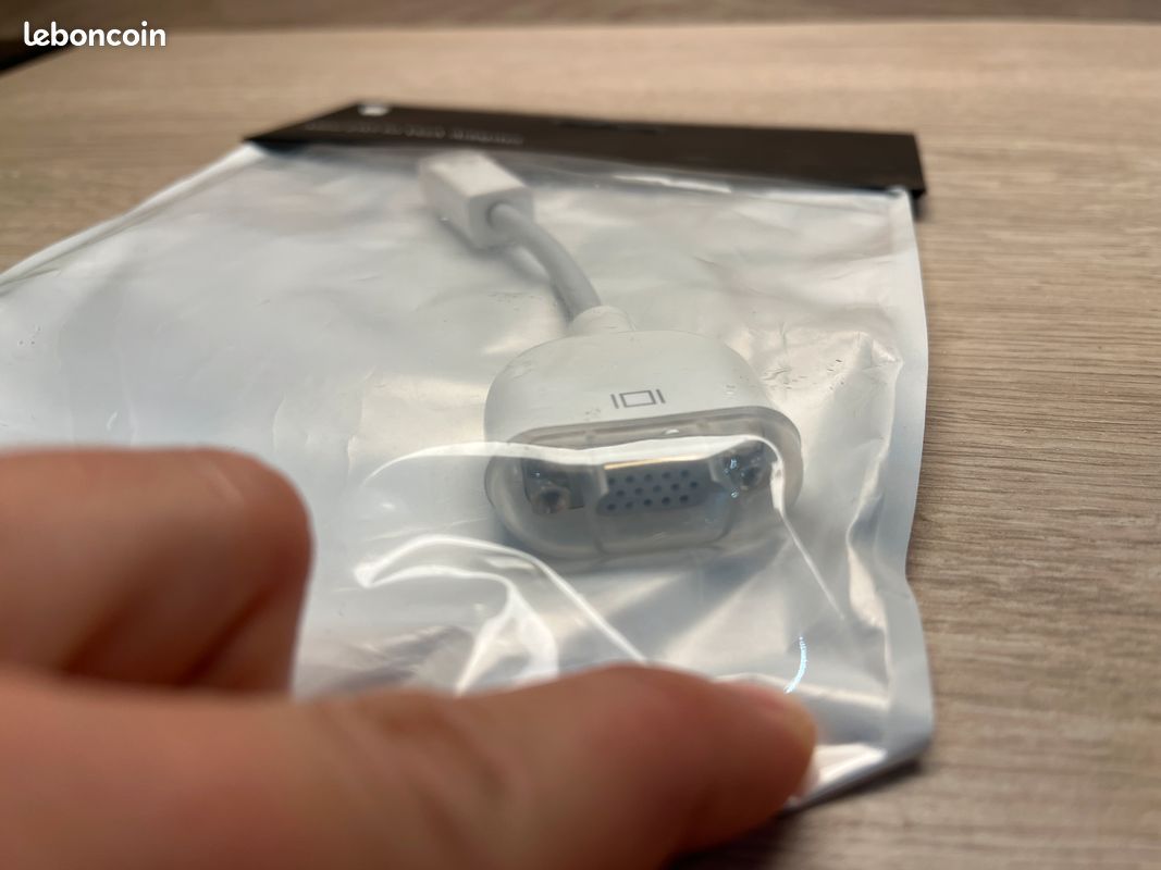Adaptateur Mini-DVI vers VGA Apple (image 3)
