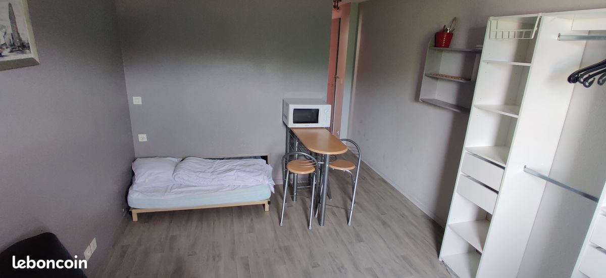 Appartement 1 pièce 20 m² · à Niort · 20 m² · 420 €