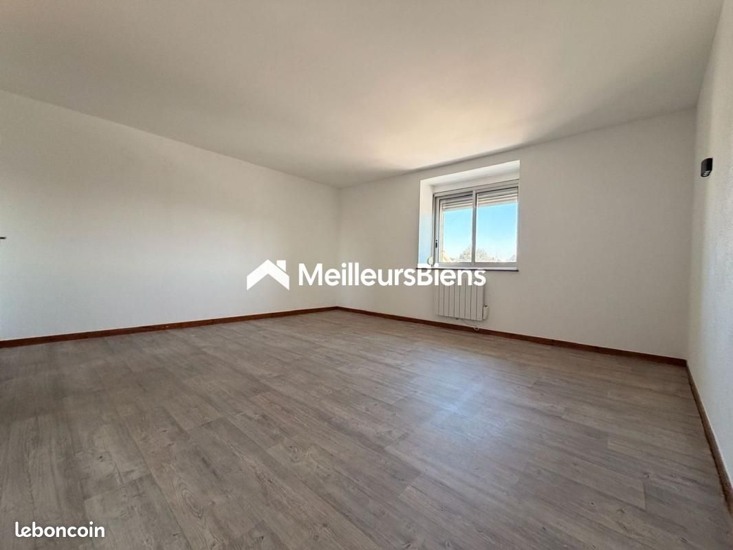 Appartement 3 pièces 71 m² · à Grandvillars · 71 m² · 66 000 €