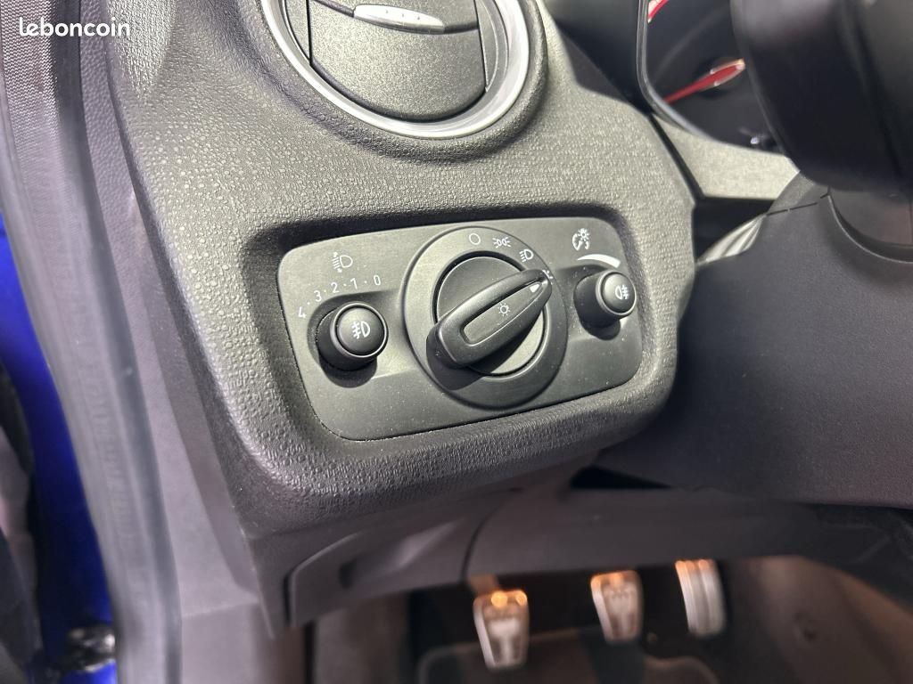 FORD FIESTA ST 182 Sport - 1.6 SCTi EcoBoost - 182ch - PHASE 2 - Garantie 12 mois (image 19)