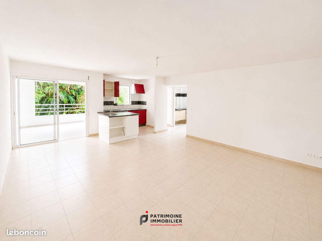 Appartement 3 pièces 70 m² · à Baie-Mahault · 70 m² · 1 050 €