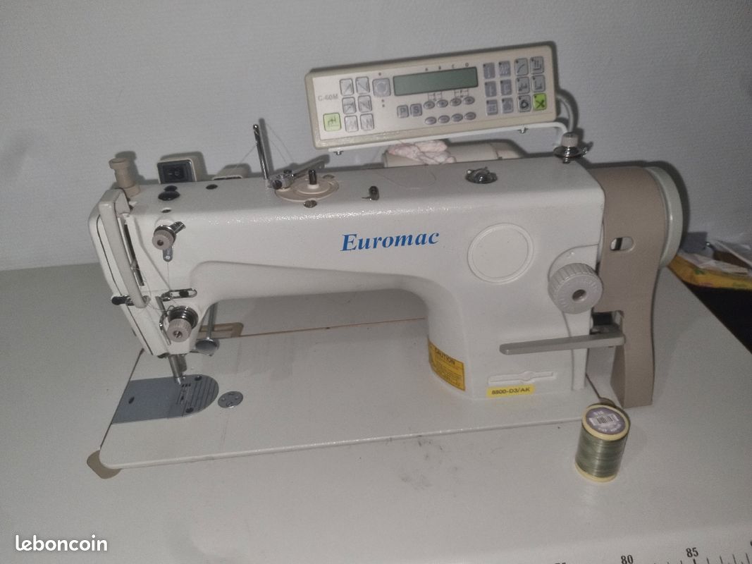 Machine à coudre (image 2)