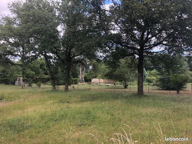 Terrain 1 600 m² Verrie