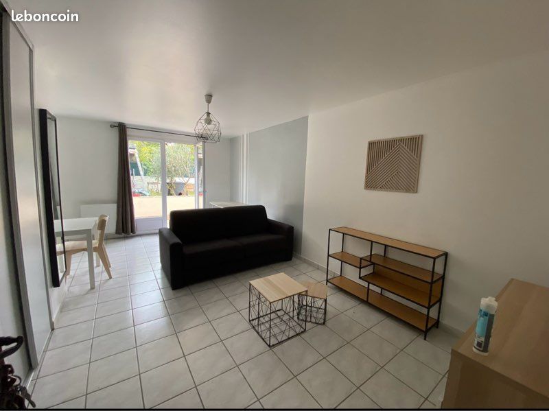Appartement 1 pièce 38 m² · à Bron · 38 m² · 775 €/mois