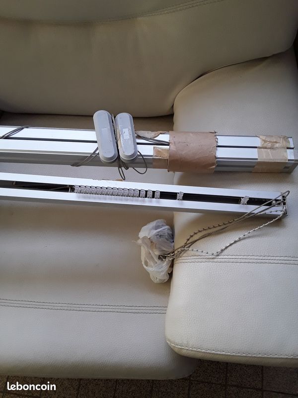 Rails neuf de store californien longueur 1m 90 prix 20 (image 1)