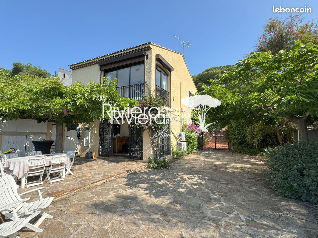 Maison 3 pièces 89 m² · à Le Lavandou · 89 m² · 594 000 €