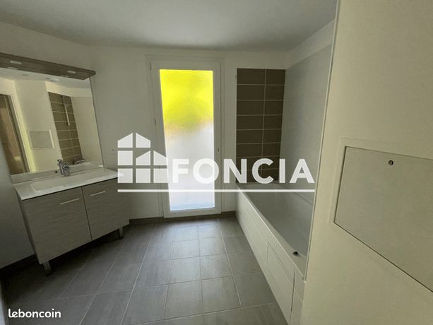 Appartement a louer - 2 pièce(s) - 55.4 m2 - Surfyn