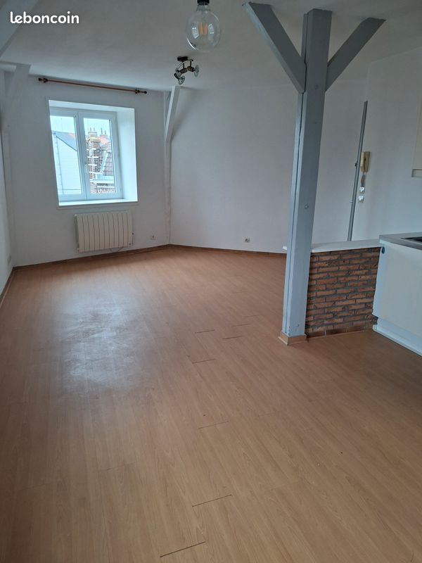 Appartement 3 pièces 51 m² · à Houplines · 51 m² · 590 €