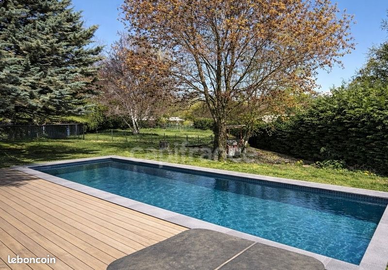 Maison 7 pièces 166 m² · à Crozet · 166 m² · 995 000 €