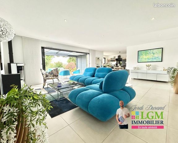 Propriété 4 pièces 136 m²