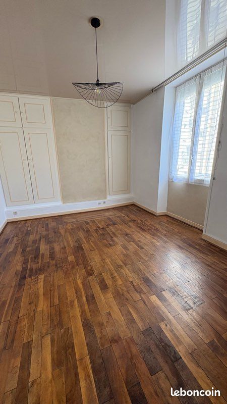 Appartement 3 pièces 85 m² · à Grenoble · 85 m² · 1 050 €/mois