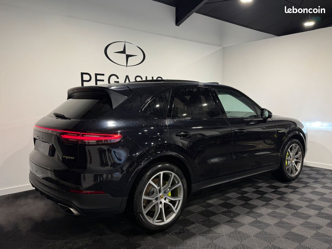 PORSCHE Cayenne 3.0 E-Hybrid 3.0 V6 461 Cv (image 4)