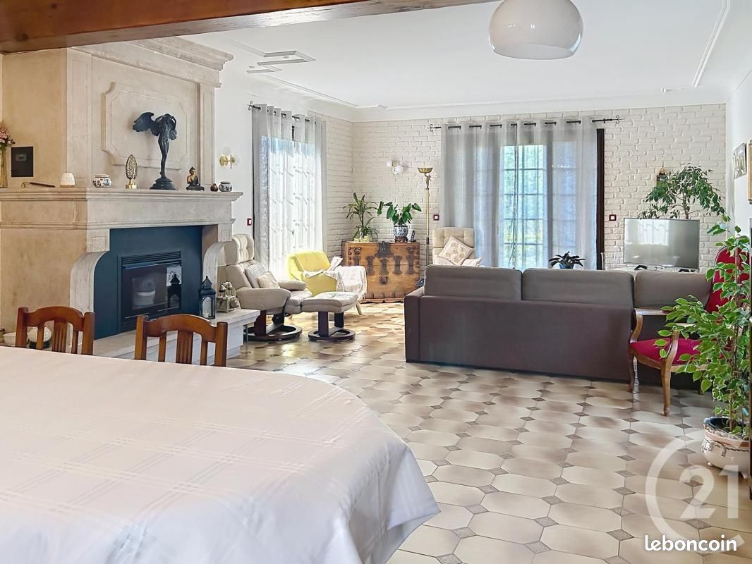 Villa 7 pièces 244 m² (image 7)