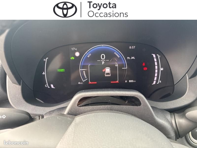 Toyota Yaris Cross 116h Design PACK CARGO MY26 (image 5)