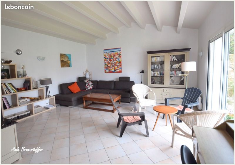 Maison 5 pièces 107 m² · à Saint-Martin-de-Ré · 107 m² · 2 500 €/mois