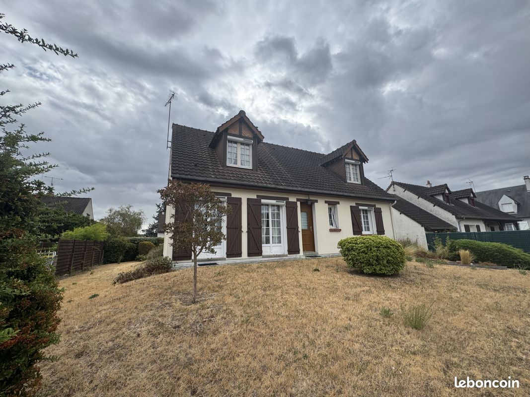 Maison 4 pièces 116 m² · à Fleury-les-Aubrais · 116 m² · 249 990 €